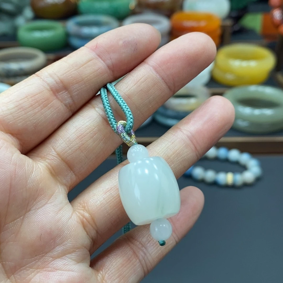 石英质玉项链未镶嵌