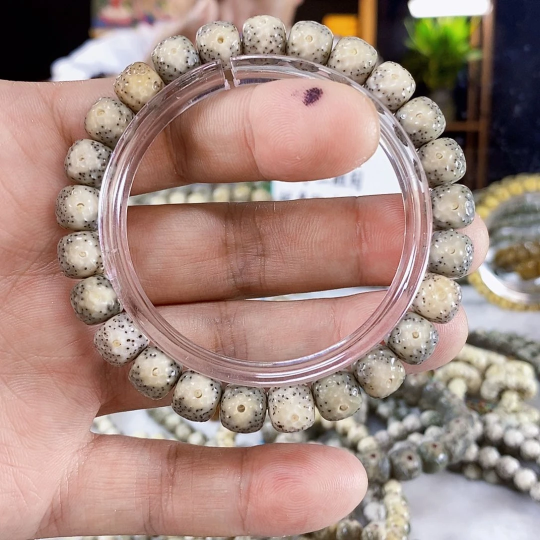 星月菩提手串酷***.星月菩提雕刻手串