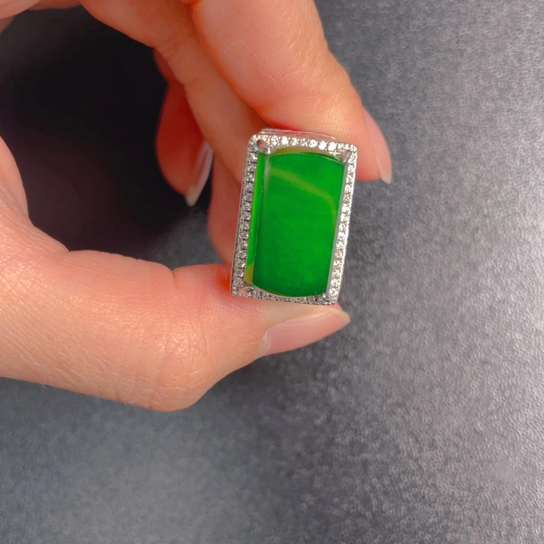 翡翠颈饰未镶嵌保a保真天然翡翠