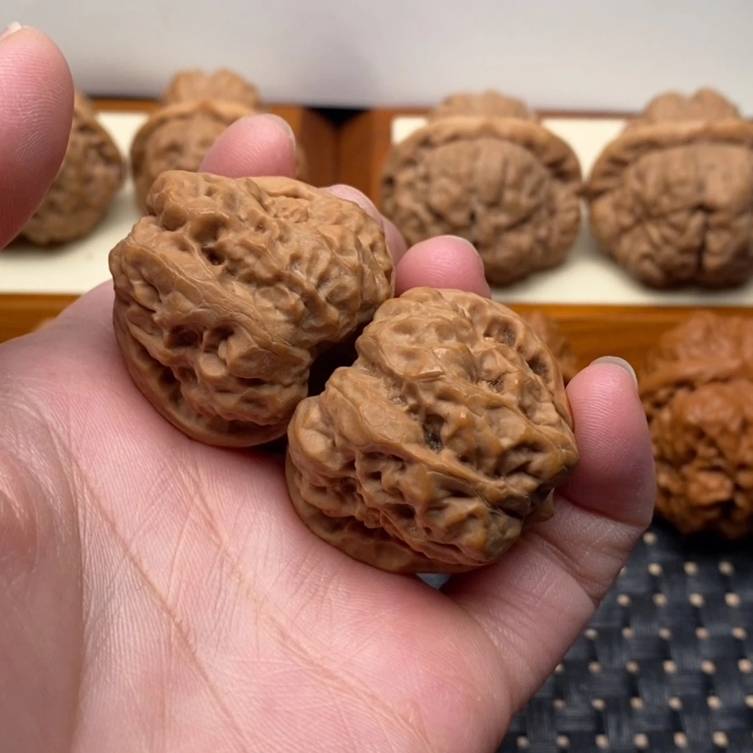 【闪购商品】文玩核桃把件灬**丶全品边36左右