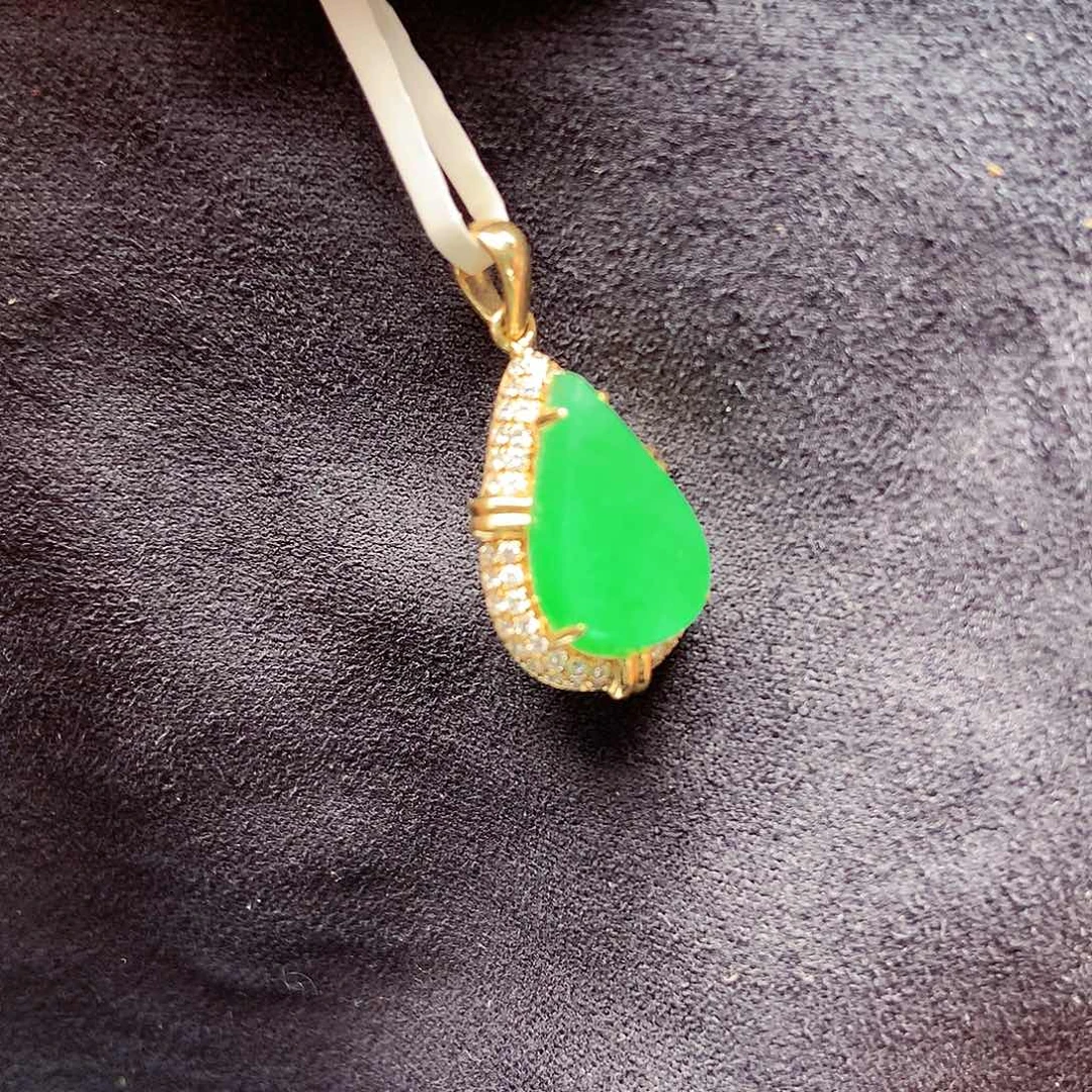 翡翠颈饰18K金镶嵌别*我上新