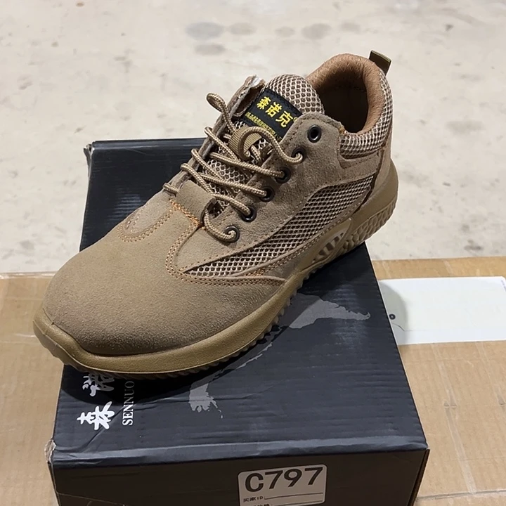 编码797号。42码防砸防刺劳保鞋。