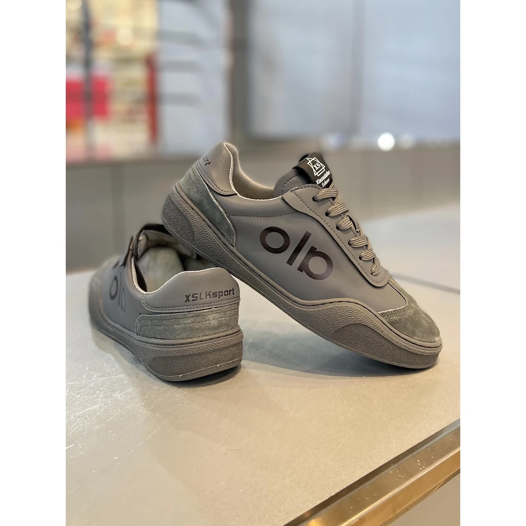 【香港DcSU&Shoes官方正品】时尚百搭板鞋轻便耐磨系带休闲阿甘鞋