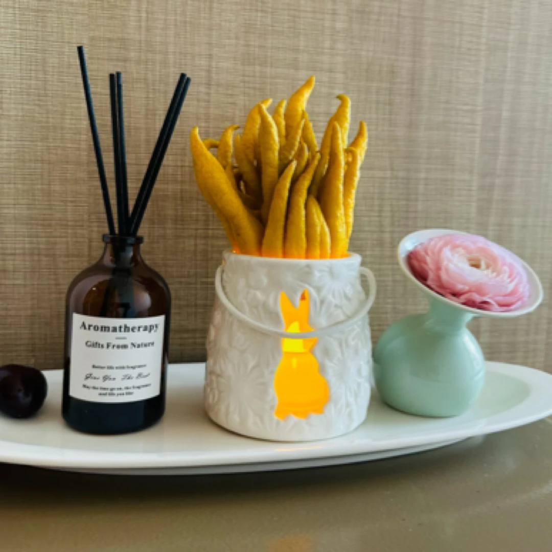 【LL家】8.5CM 满浮雕叶子兔子 提手烛台 高温强化瓷 带LED蛋糕灯