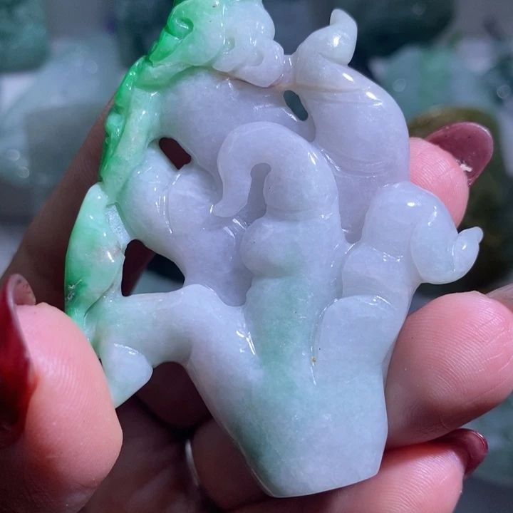 【闪购商品】翡翠未镶嵌颈饰扶手瓜