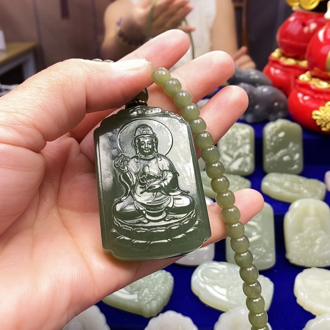 颈饰未镶嵌和田玉