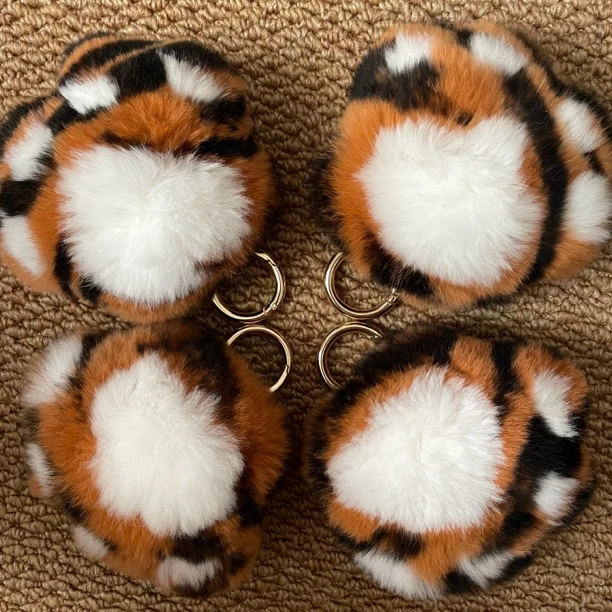 可爱风虎爪挂件包包汽车钥匙扣