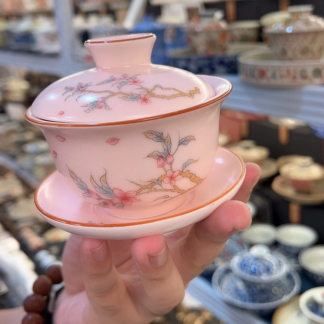 盖碗很漂亮，非常喜欢