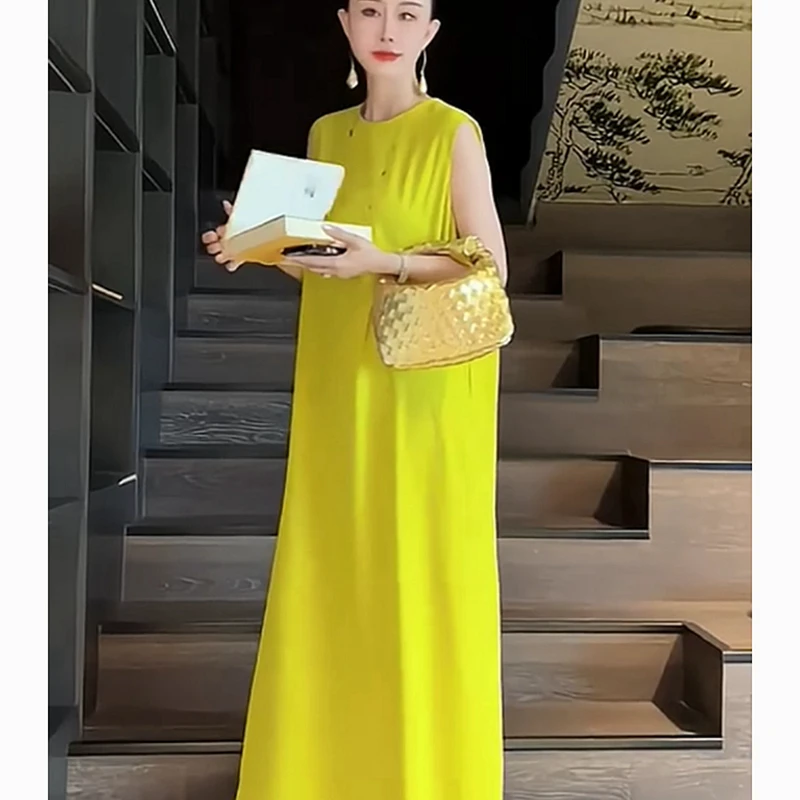 2025夏季新款法式复古宽松显瘦时尚绝美高级感黄色无袖背心连衣裙