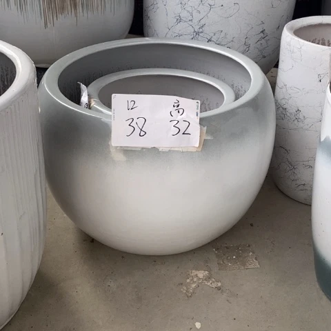 低渐变青圆球特大