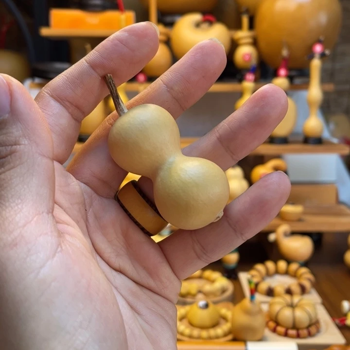 *****天然葫芦自然神生长