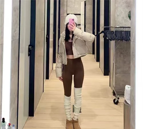 ZSM085三格女士短款羽绒服