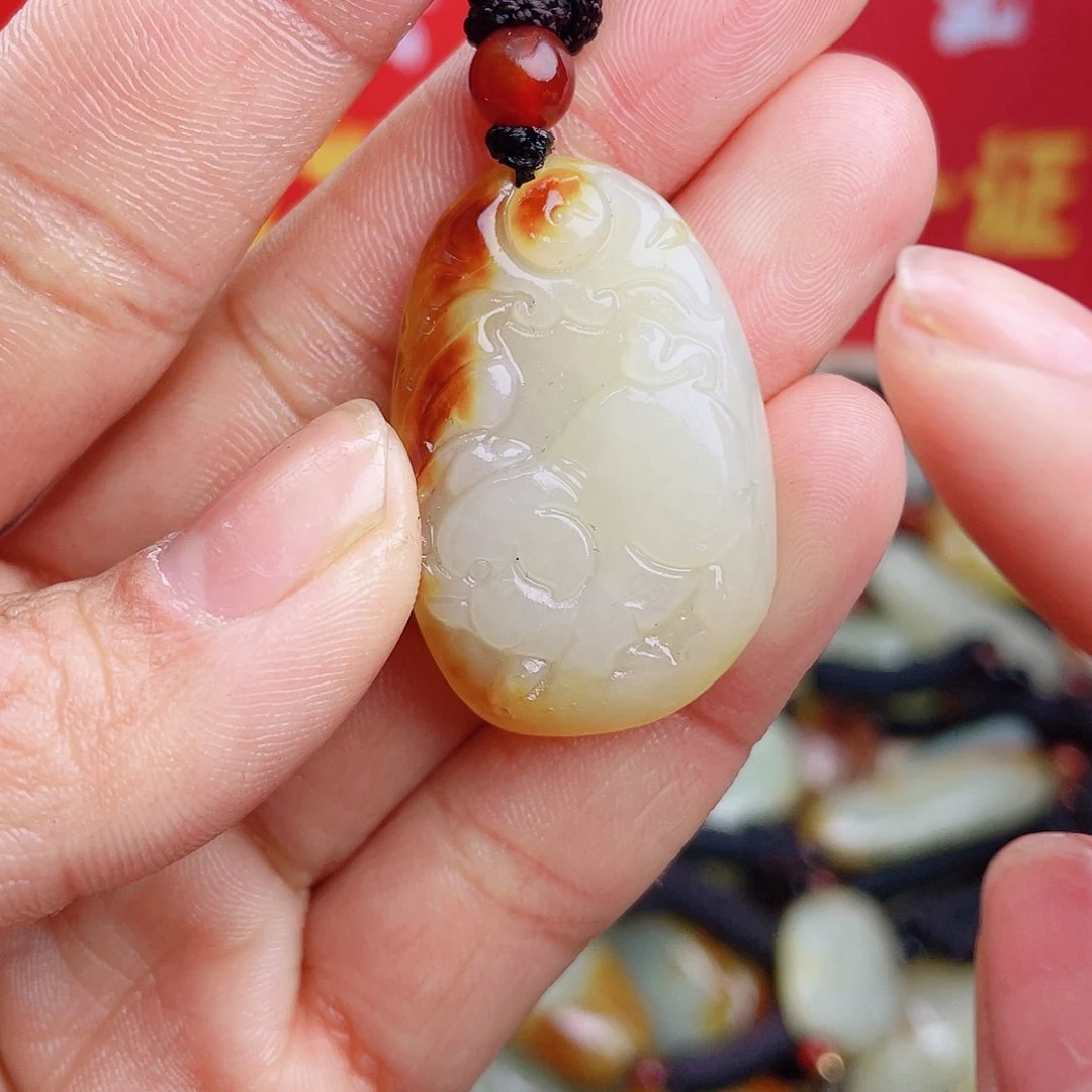 和田玉颈饰未镶嵌