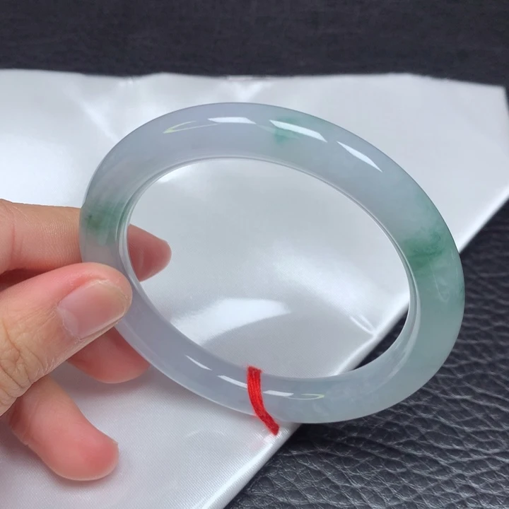 翡翠手镯（圆镯）未镶嵌