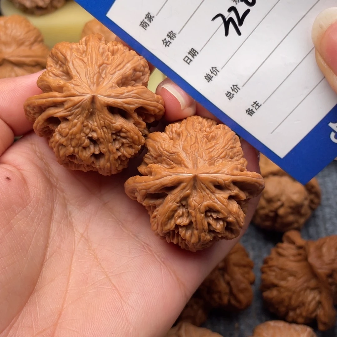吊坠文玩核桃320号42粗筋