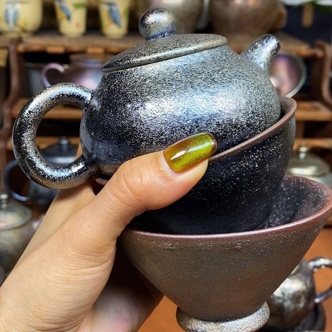 庆***爷壶云南建水紫陶壶