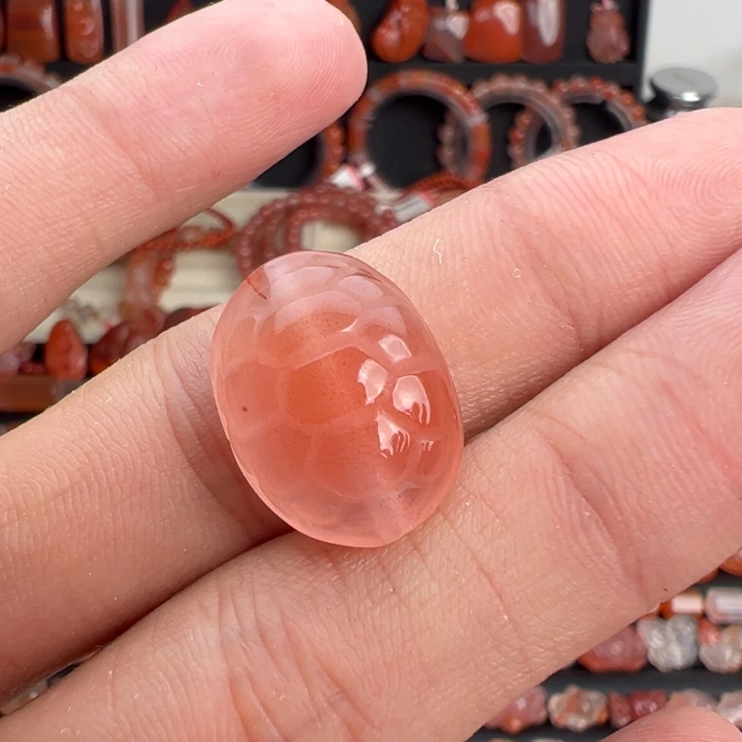 南红玛瑙未镶嵌颈饰富甲