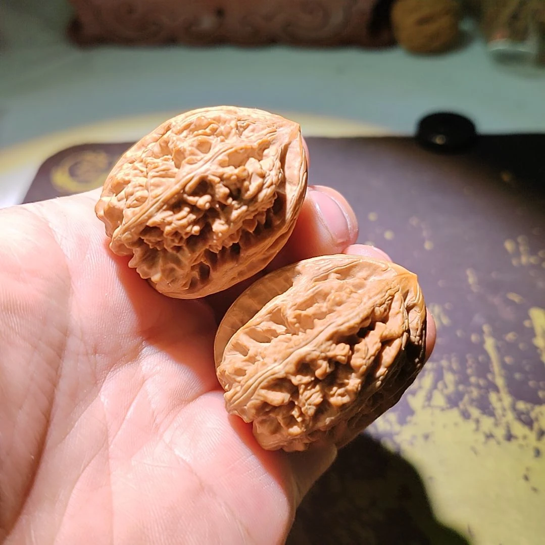 吊坠文玩核桃三羊谷火山小粗筋
