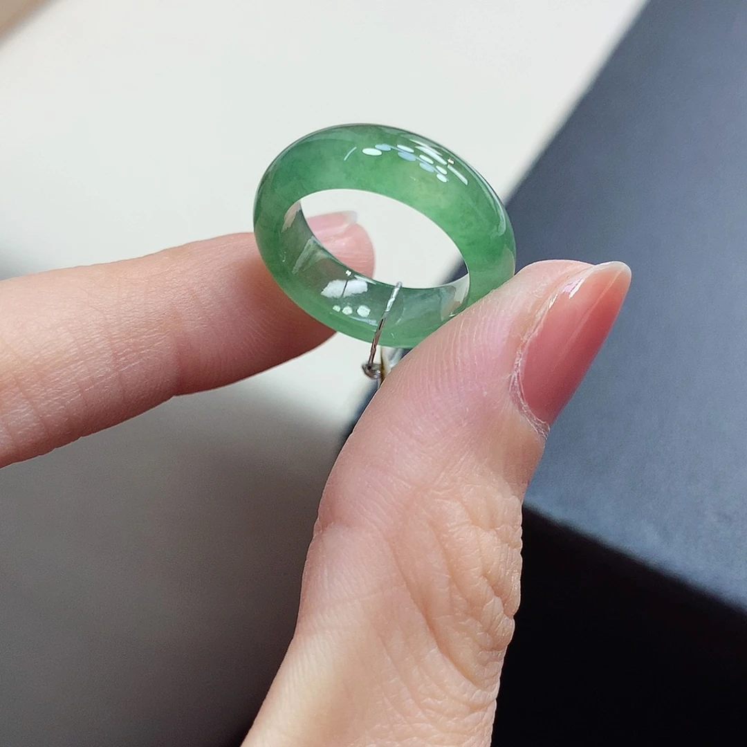 翡翠戒指未镶嵌9-10号