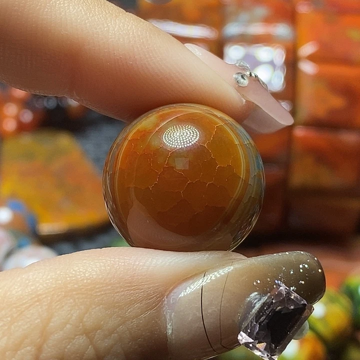 用***8玛瑙/玉髓未镶嵌颈饰