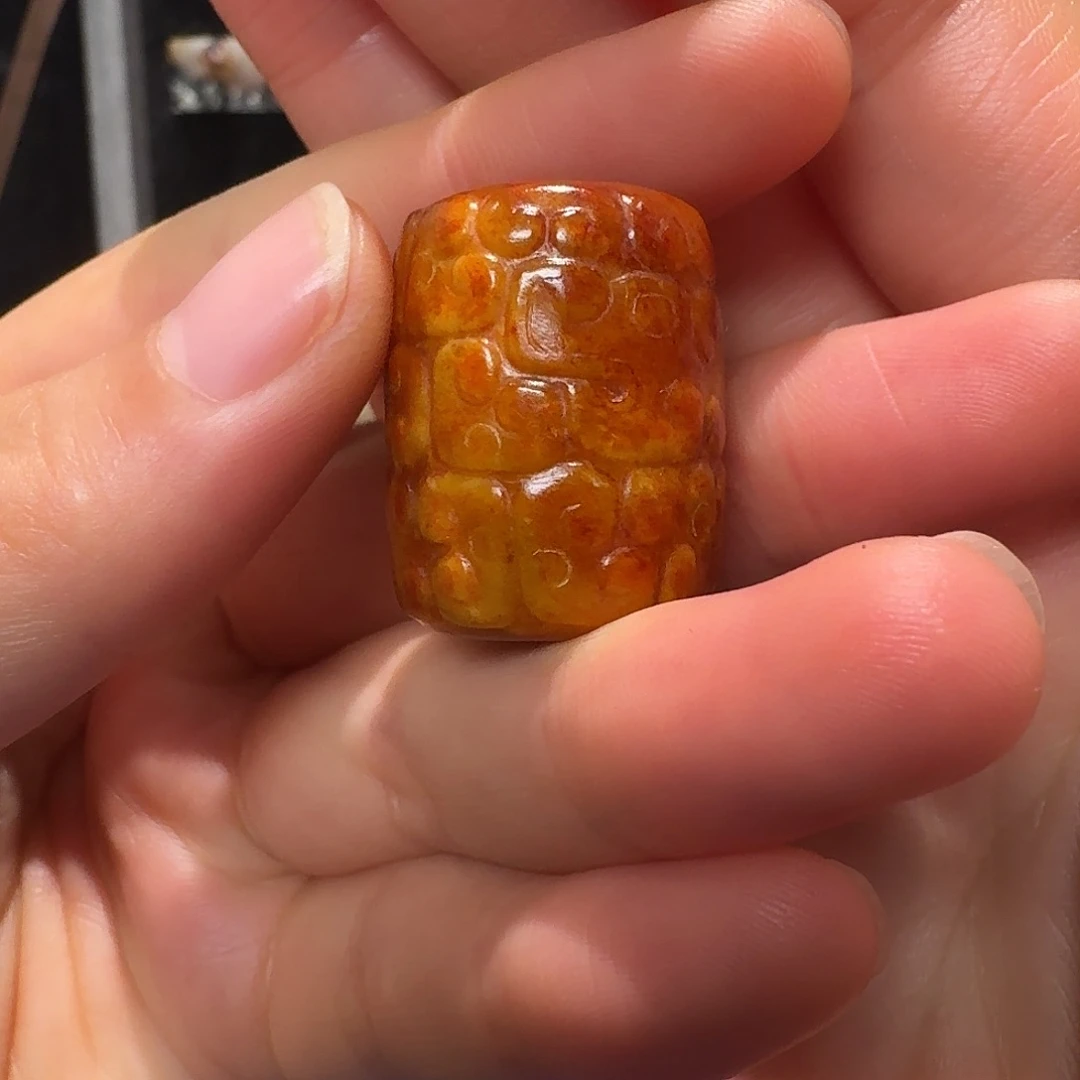 银***滴和田玉未镶嵌挂件