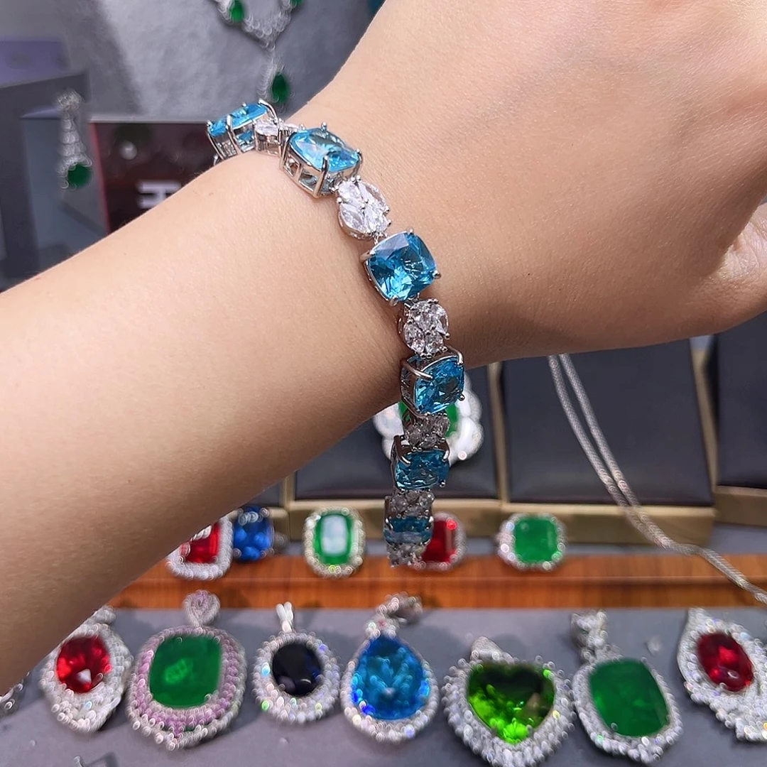 银S925镶嵌手链托帕石前面