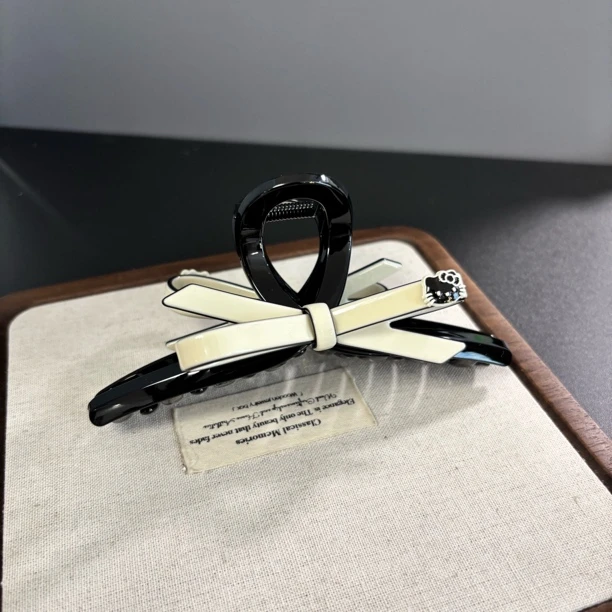 蝴蝶结KT抓夹FJ1686