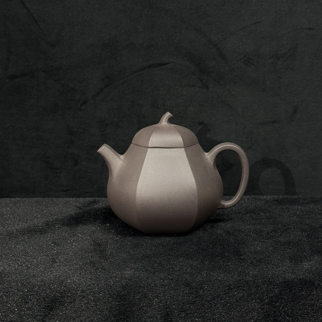 10/H1209072//紫砂壶/