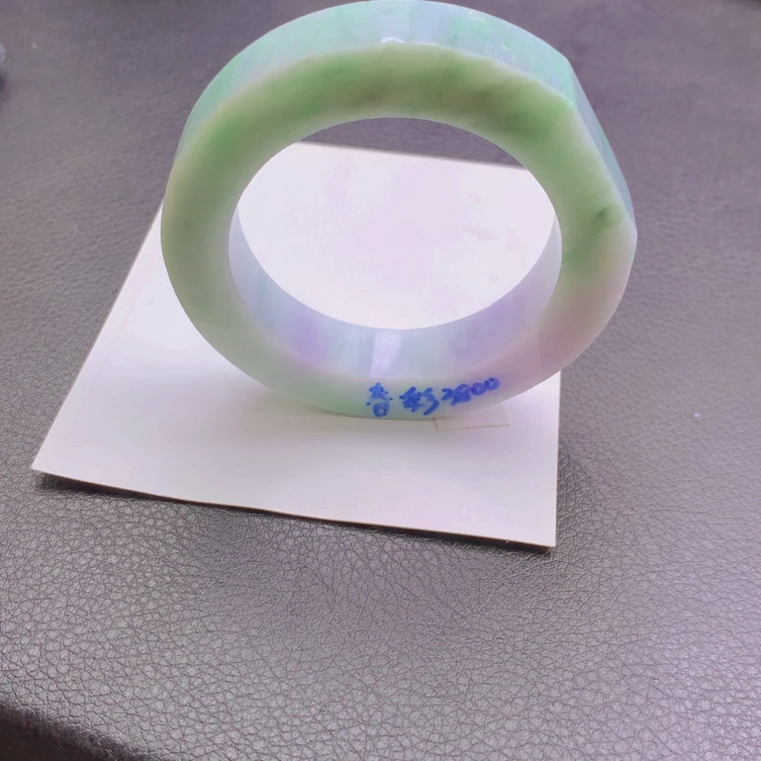 未镶嵌春彩50到55定制翡翠