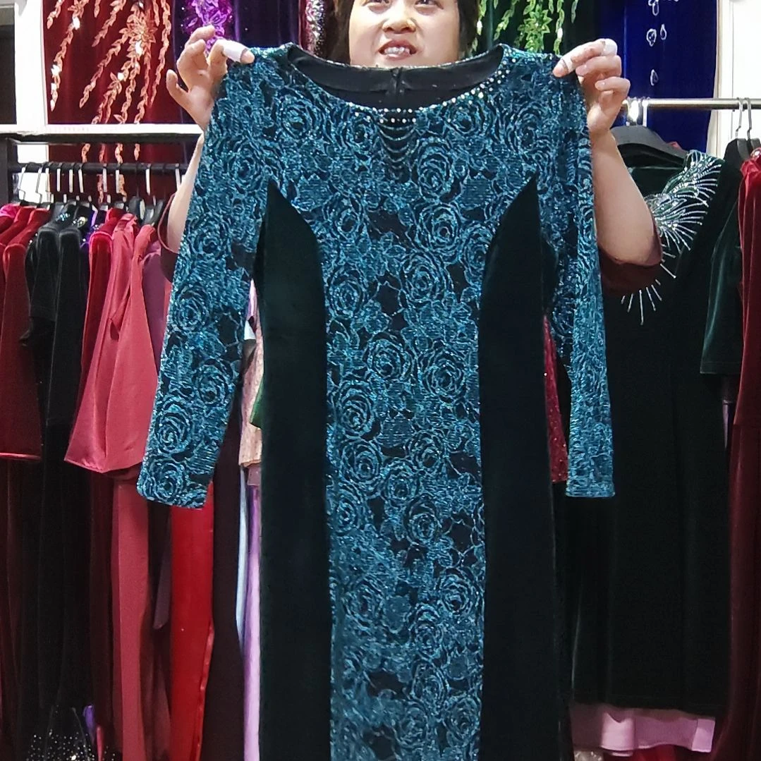 湖水蓝中长袖金属丝拼接金丝绒短款两侧开叉连衣裙l码115斤内