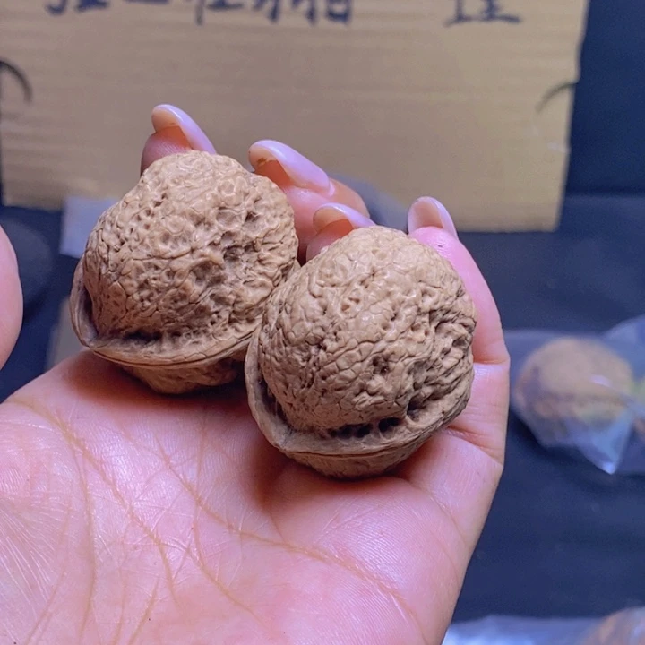 把件文玩核桃46-38mm微磕