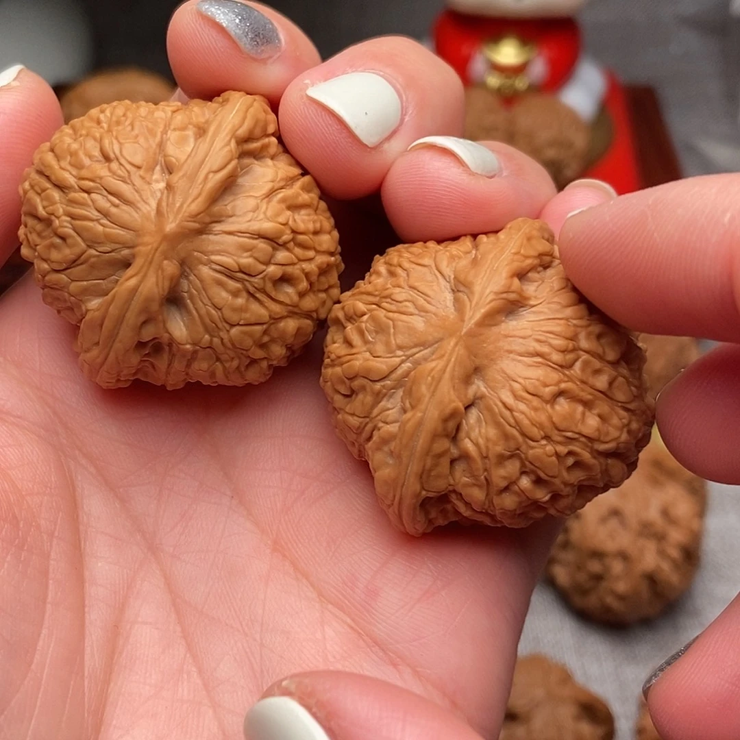 Z***v文玩核桃把件乾隆磨1300