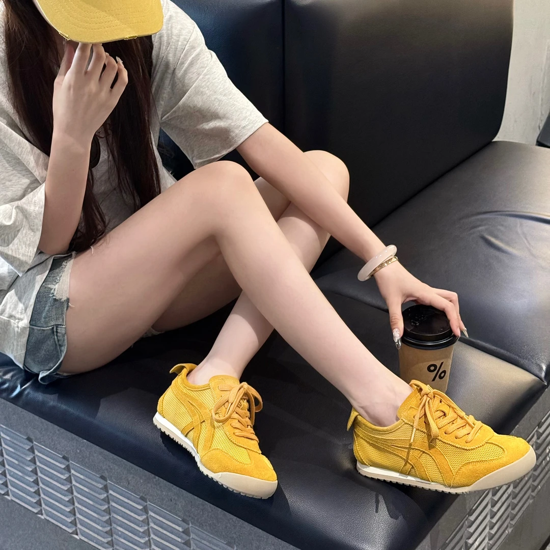 小发喵经典经纬双色·光影跃动阿甘鞋极简剪裁诠释轻奢运动美学999