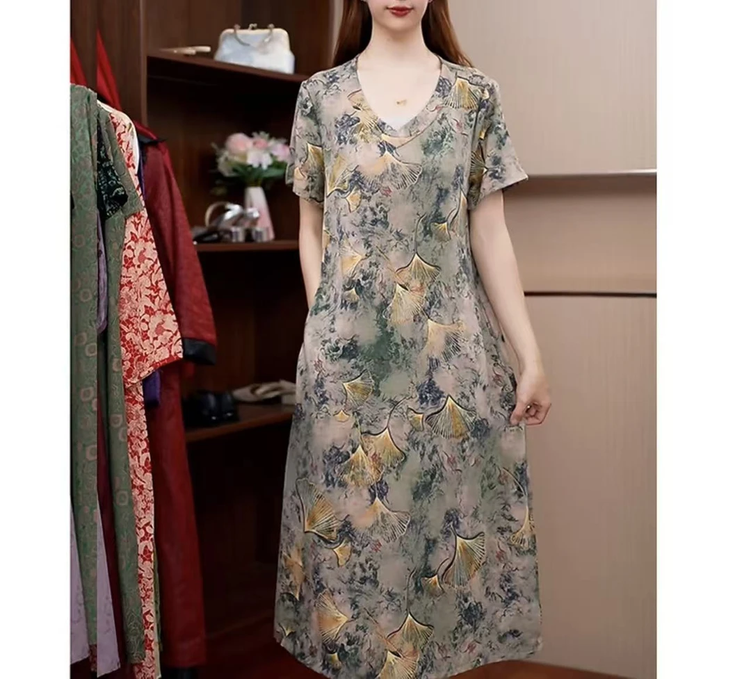 2025树叶新款妈妈装气质休闲百搭V领连衣裙（斑点）