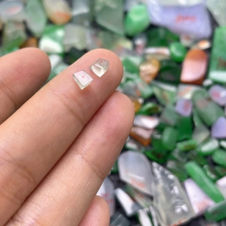 定制翡翠未镶嵌天然翡翠