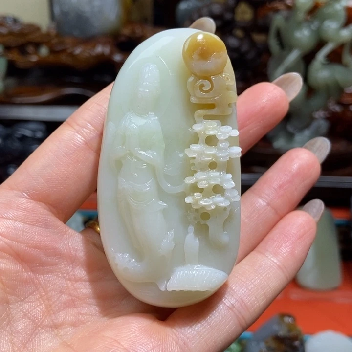 颈饰未镶嵌和田玉