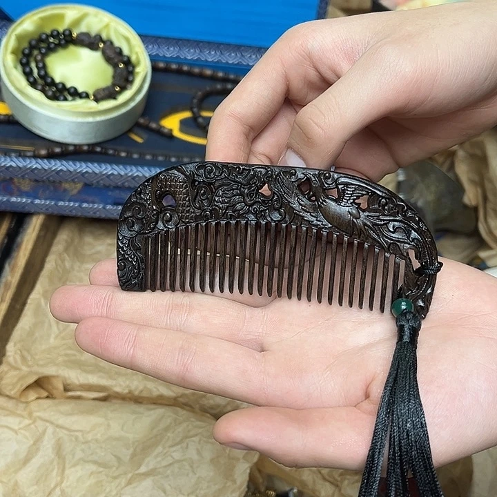 大叶紫檀（黑酸枝木类）