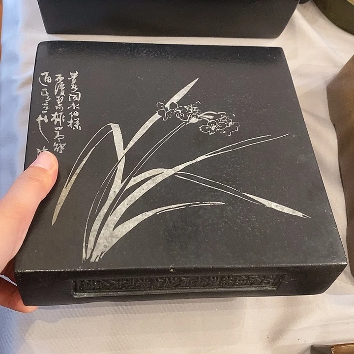 20*20*4.5cm经典黑金砖底座