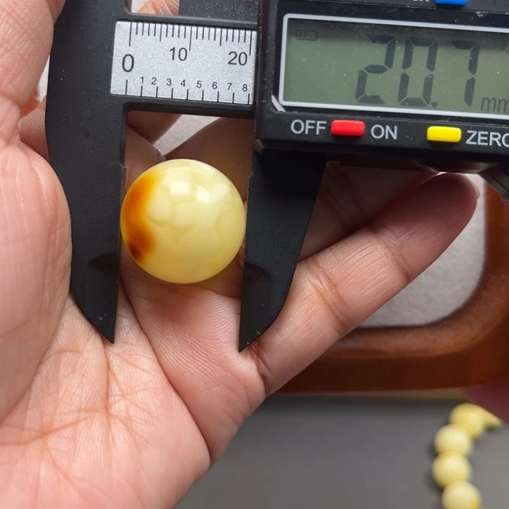 琥珀未镶嵌珠宝奇石M44号沁色妖花