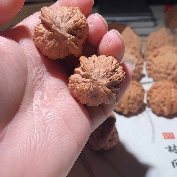 文玩核桃吊坠磨盘