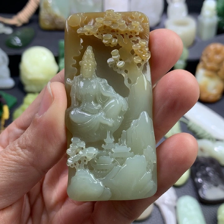 和田玉未镶嵌颈饰