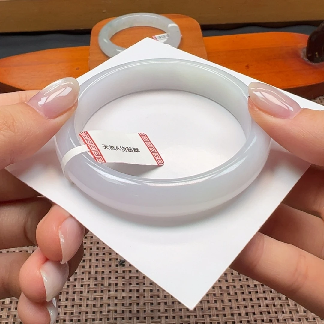 翡翠未镶嵌手镯84