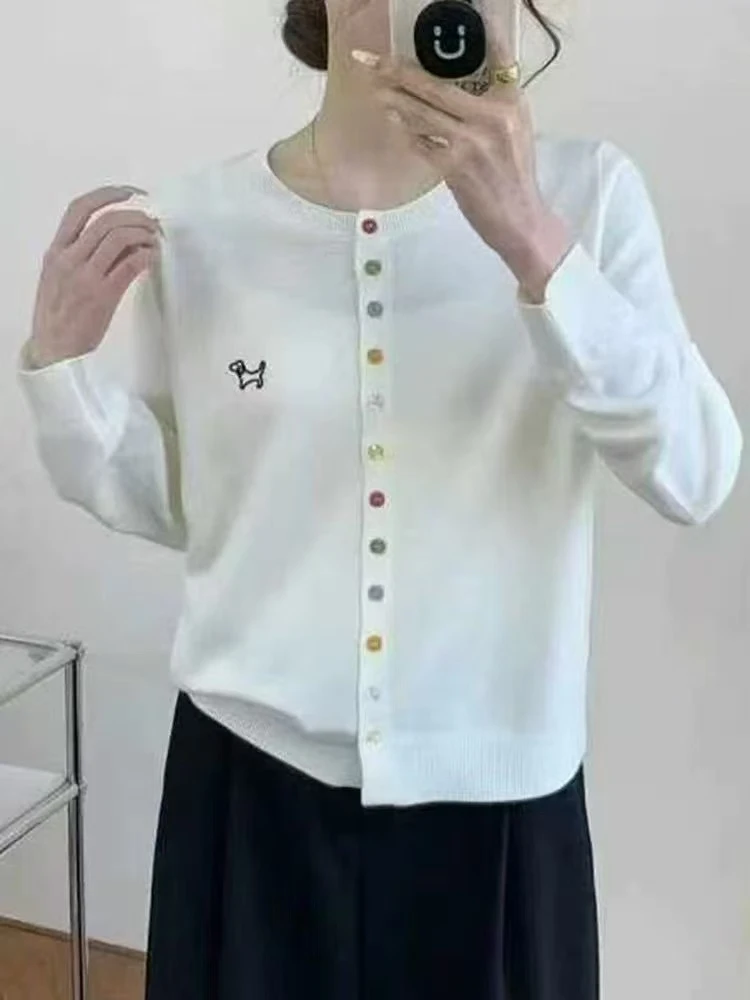 【大润】刺绣招财狗开衫款彩扣针织衫