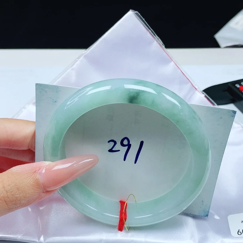 【闪购商品】翡翠手镯未镶嵌60圈