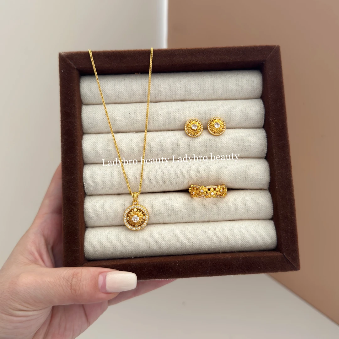 铜合金亚克力吊坠 古法满钻太阳图腾吊坠项链三件套金色太阳花