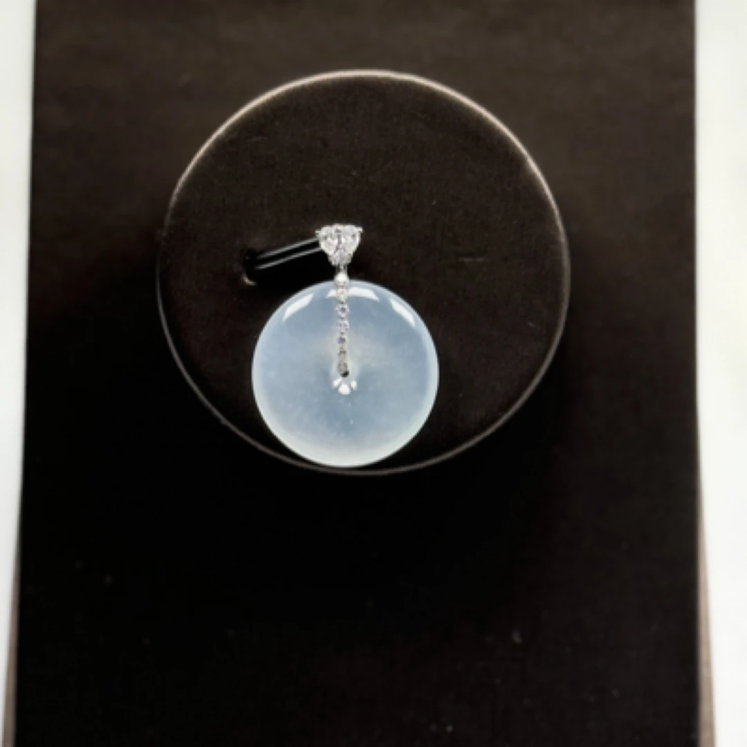 天然缅料翡翠A货K白镶嵌平安扣