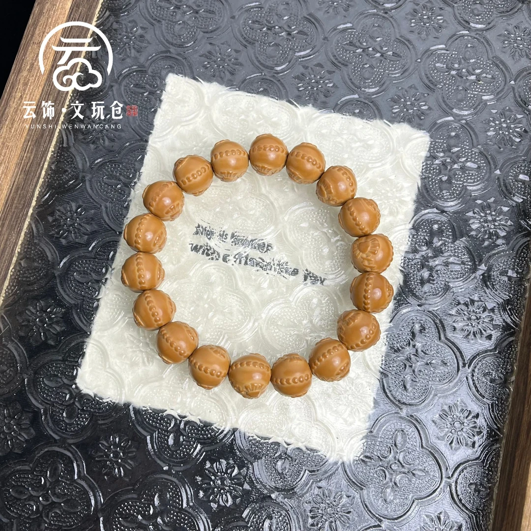 魔法女巫15-16mm   猴头核桃雕刻蝴蝶结爱心单圈手串  CS031-2220