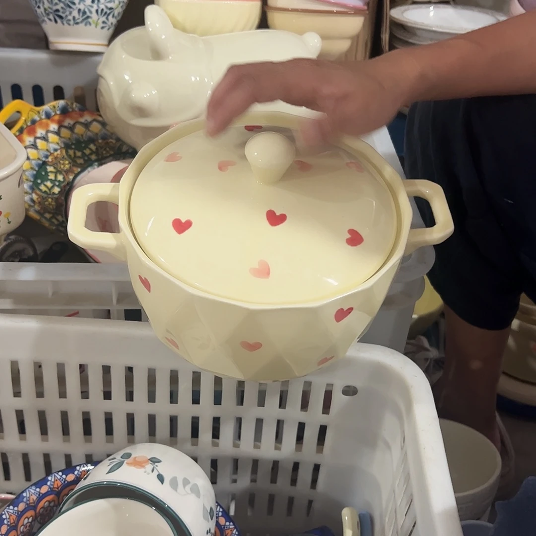 瓷片爱心带盖大碗