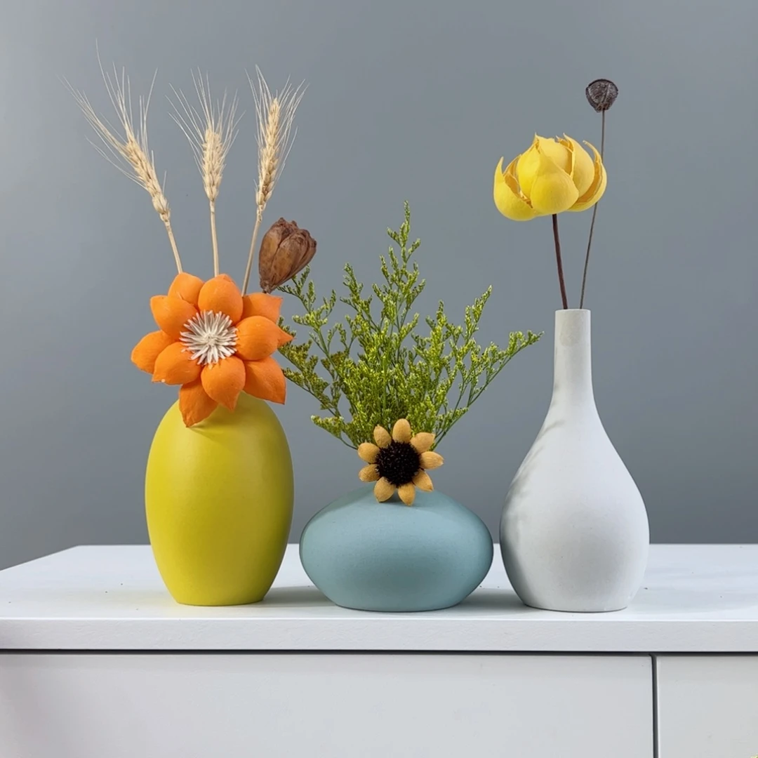 摆件陶瓷小花瓶摆件含花总高约20-30cm