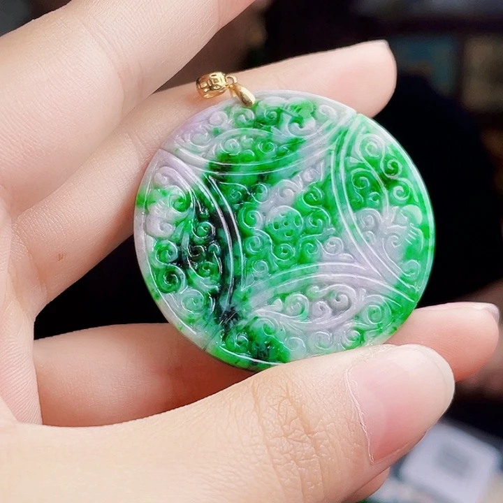 翡翠18K金镶嵌颈饰多样性